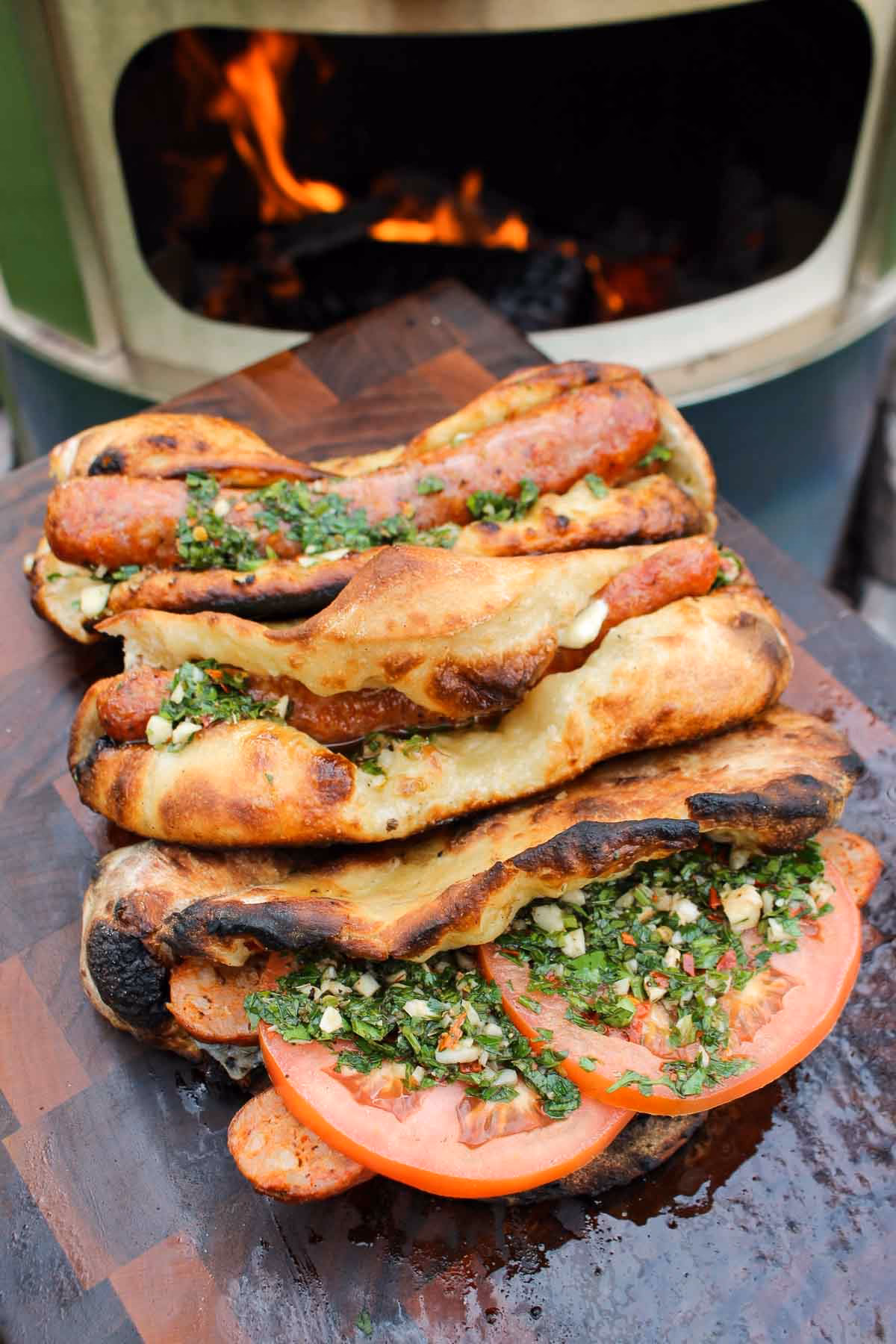 How do you cook a pizza with mozzarella cheese?