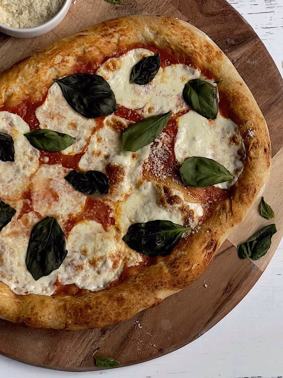Can I use all-purpose flour to make pizza?