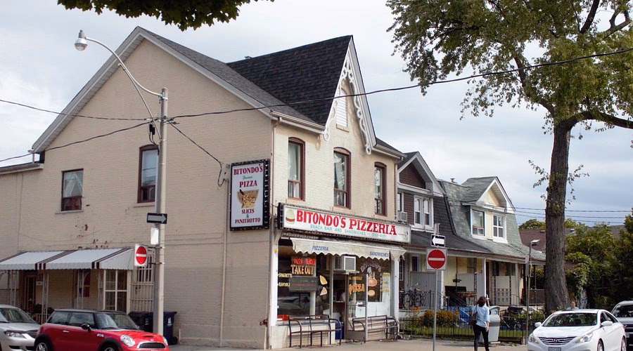 Does Bitondo's ever run out of pizza?