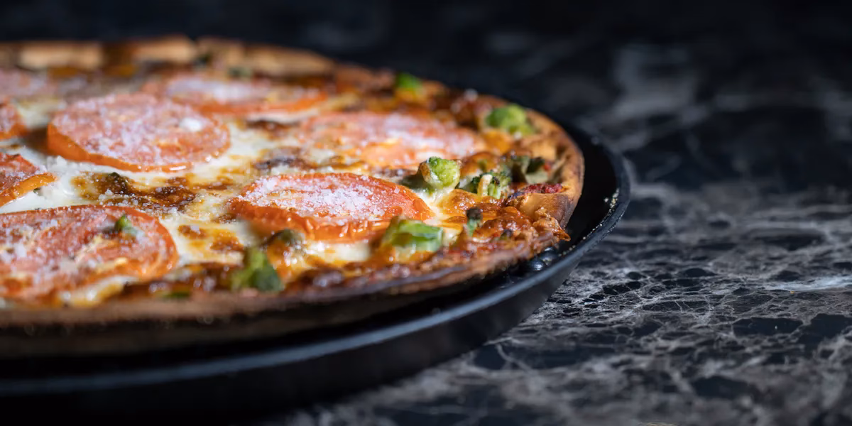 Does Blarney Stone have beer?