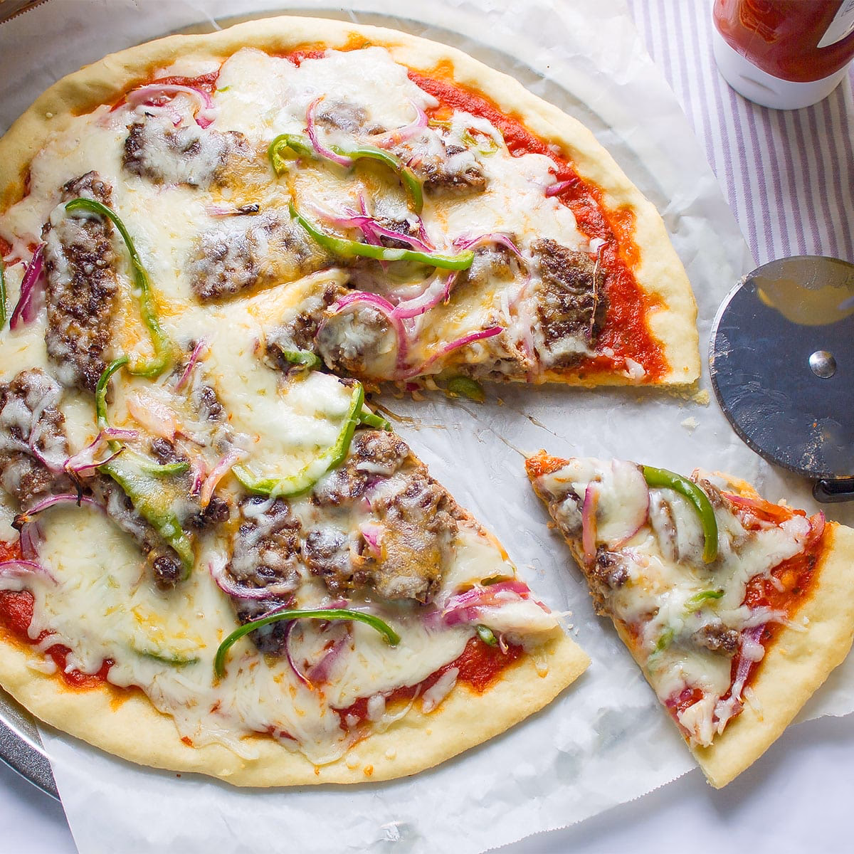 How do you make a Burger crust pizza?