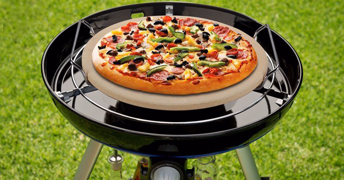 Can a 25cm pizza stone be used on a gas BBQ?