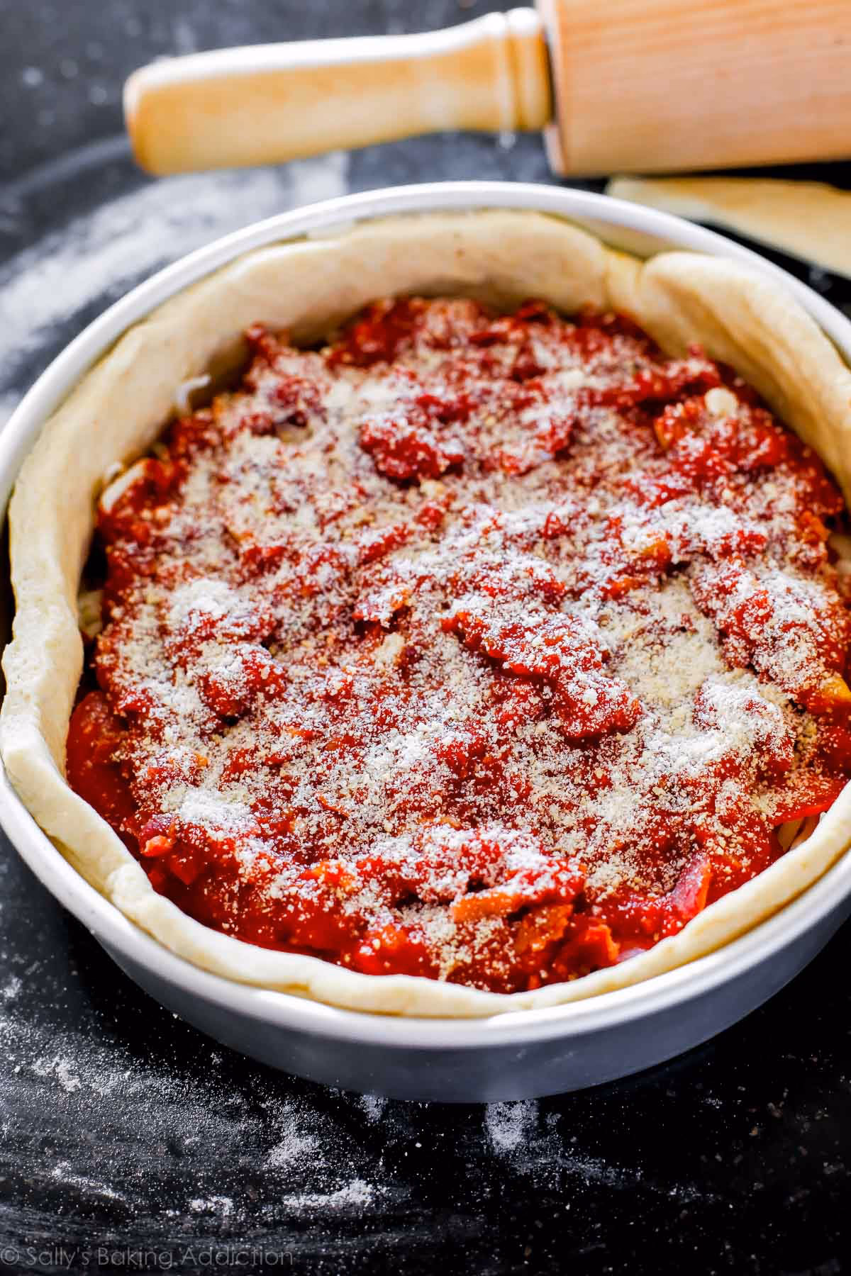 What are the ingredients in Mike's authentic Chicago-style pizza dough?