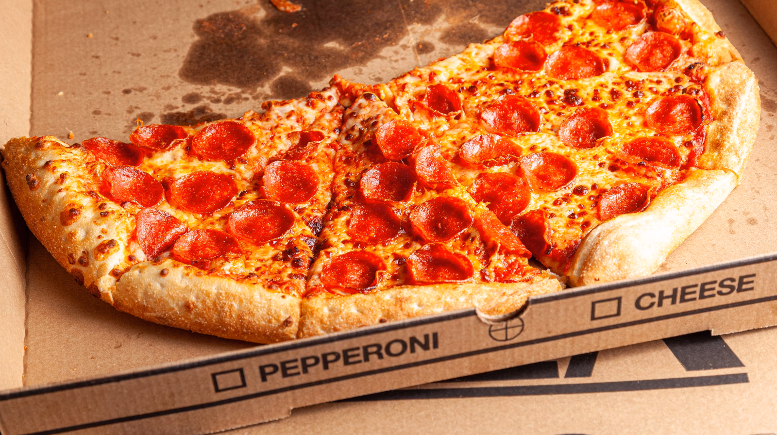 Does Costco have pizza?