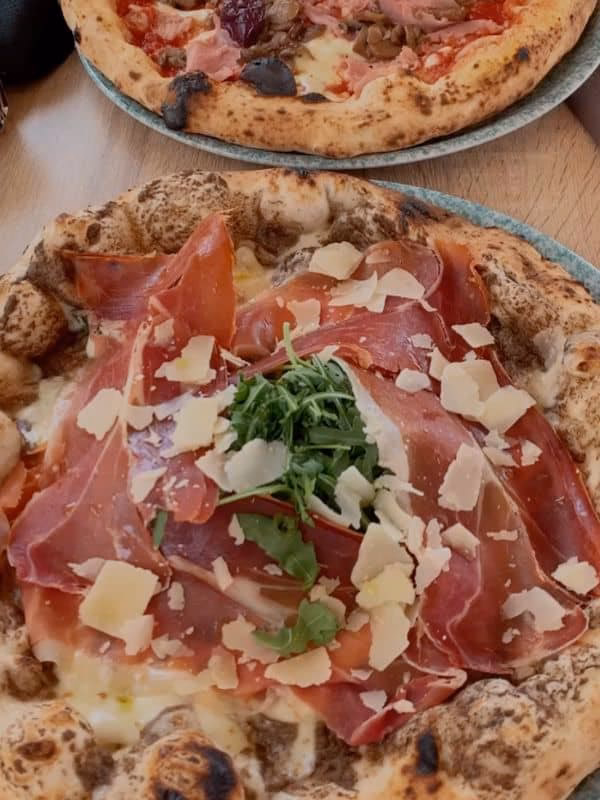 Where to eat pizza in Croatia?