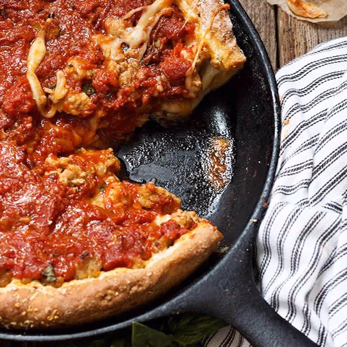 What is a Chicago Deep Dish pizza pan?