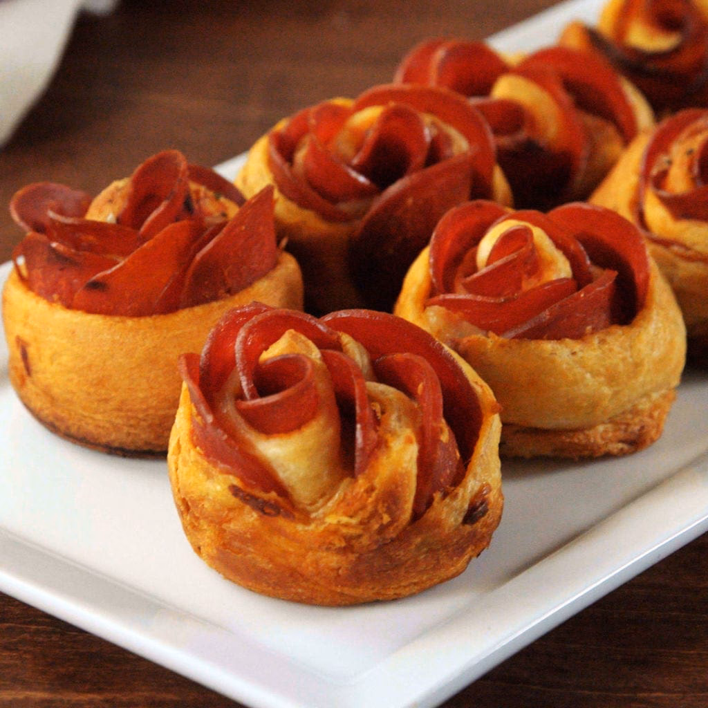 How long do you bake pizza Roses?