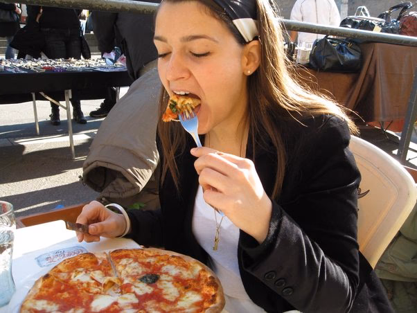 Can Italians eat take out pizza?