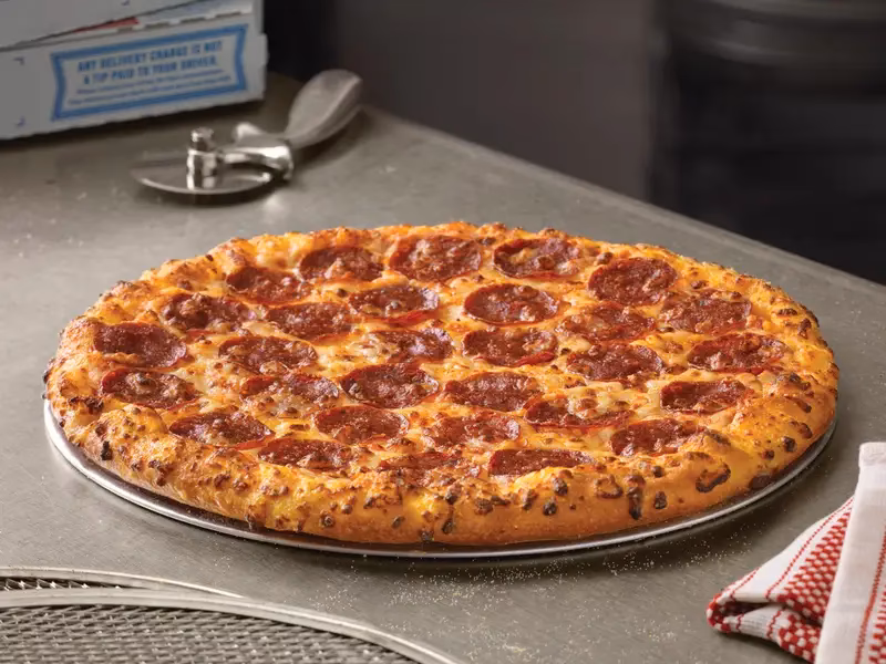 How many calories are in Domino's Pizza?
