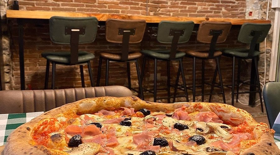 Quel est le plus petit restaurant d'Erbalunga ?