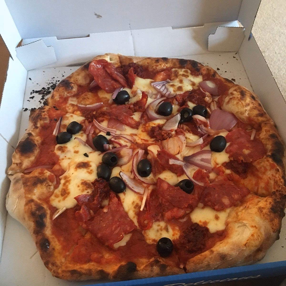 How big are Bedford's Mega pizza trays?