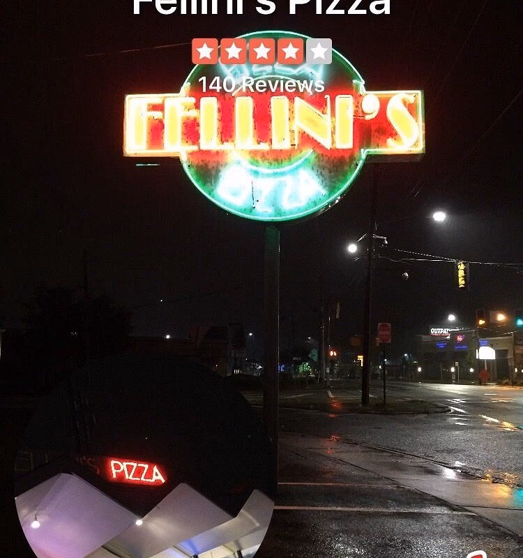 Is Fellinis pizza in Cumming GA?
