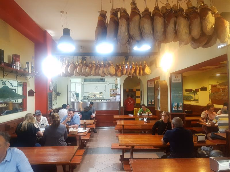 Does Da Franco food philosophy - pizzeria serve latte?