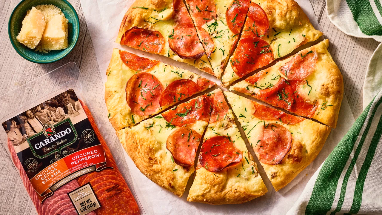 Who is Genoa pizza & bar?