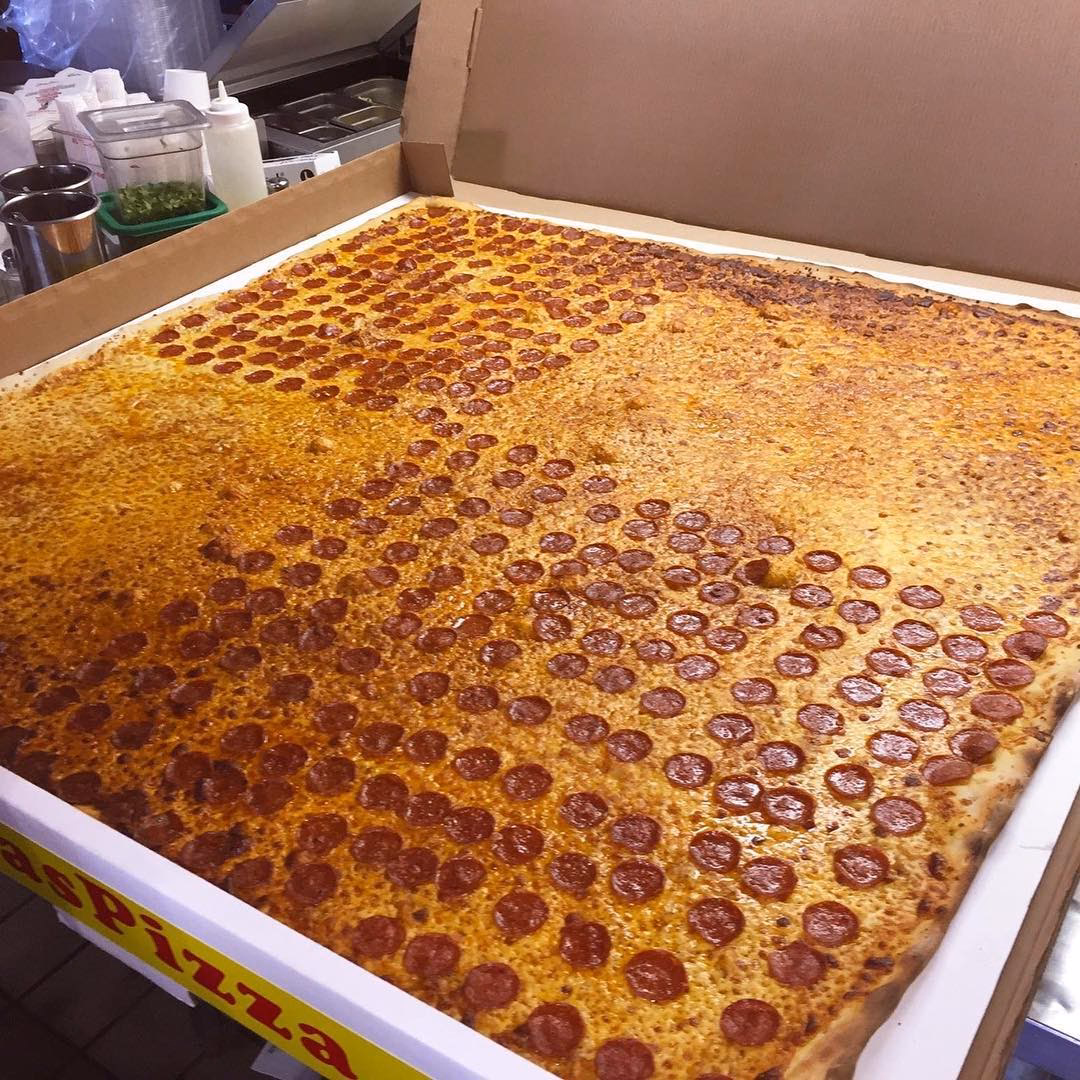 What is the world's largest deliverable pizza?