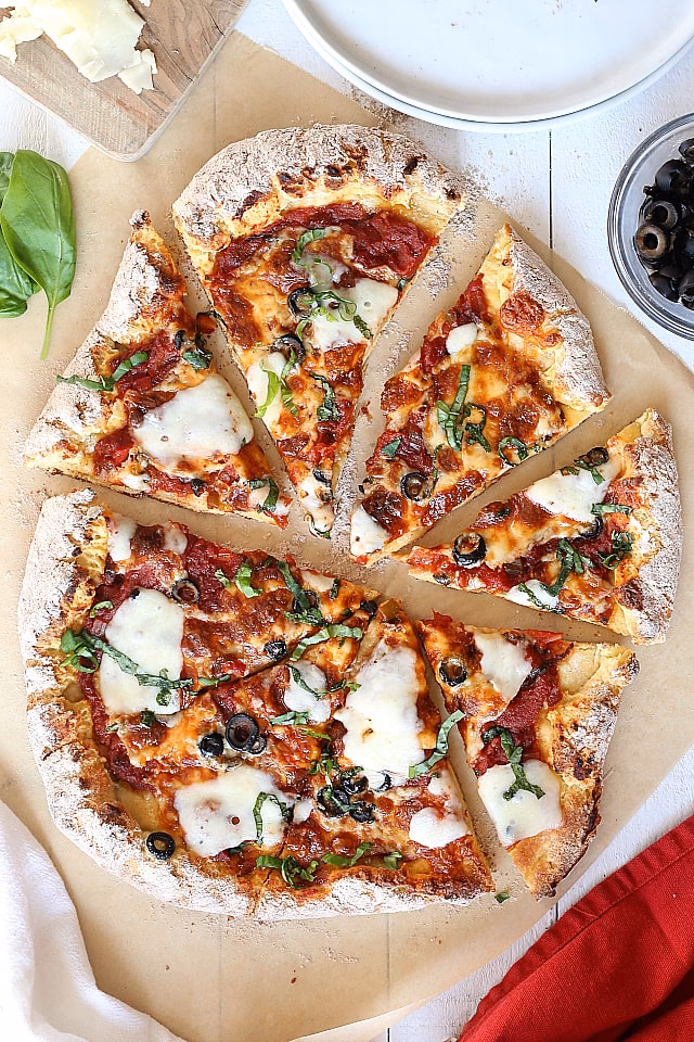 What is a gluten-free pizza crust?