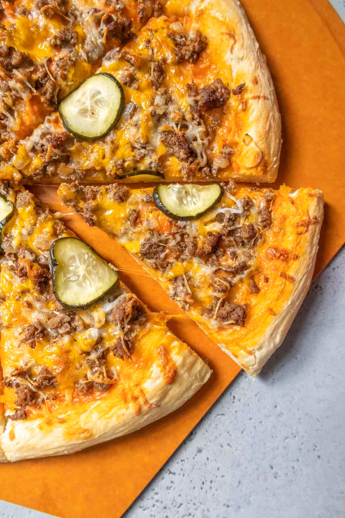 What is cheeseburger pizza?
