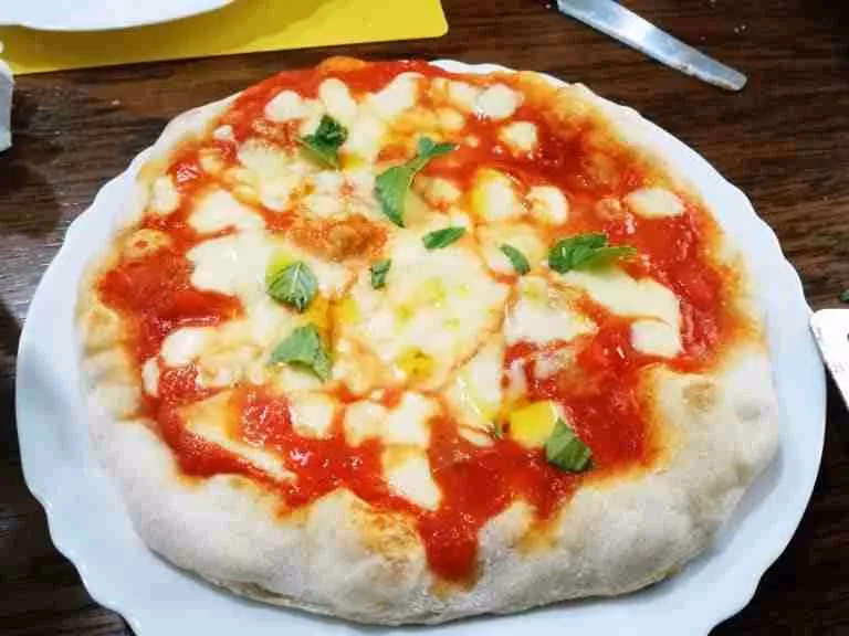 What happens when a valid pizza slice is encountered?