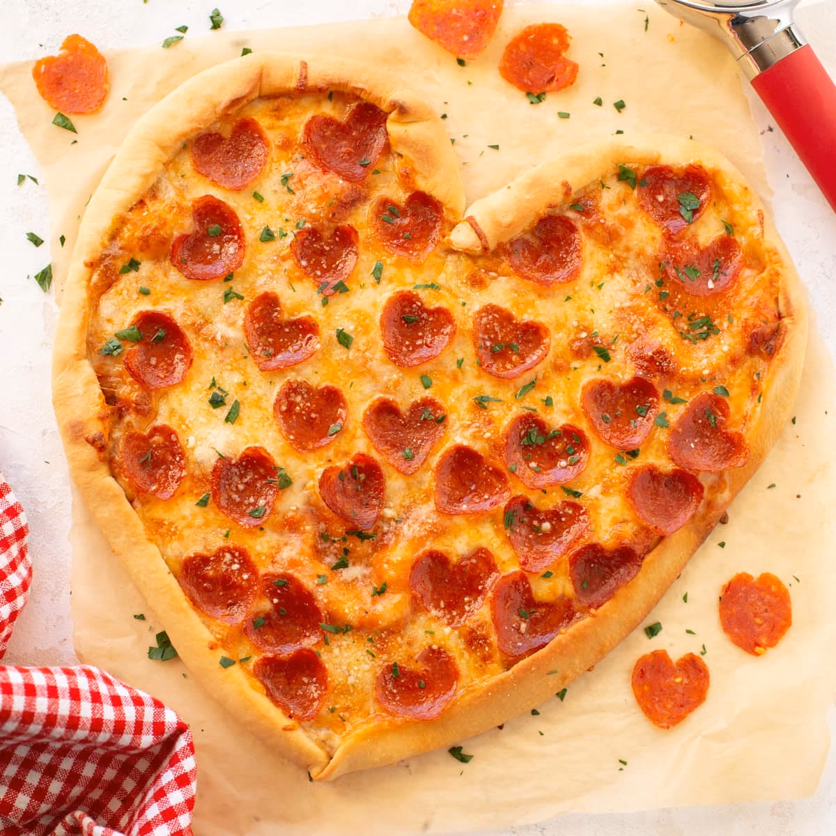 How do you make a sweetheart pizza?