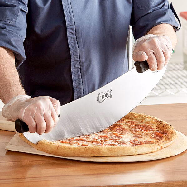 Can a rocker cutter cut a pizza?