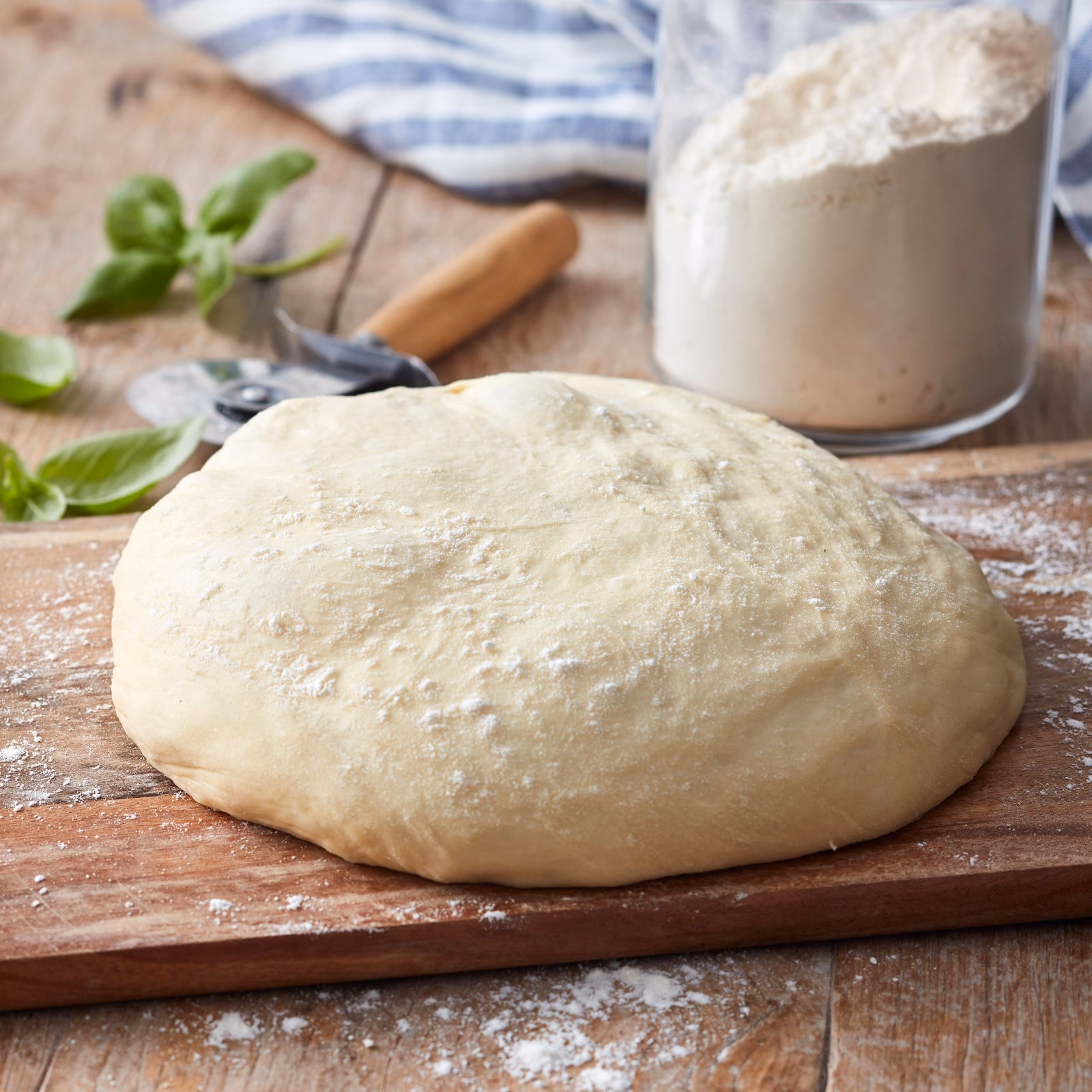 What happens if you leave pizza dough to rise?