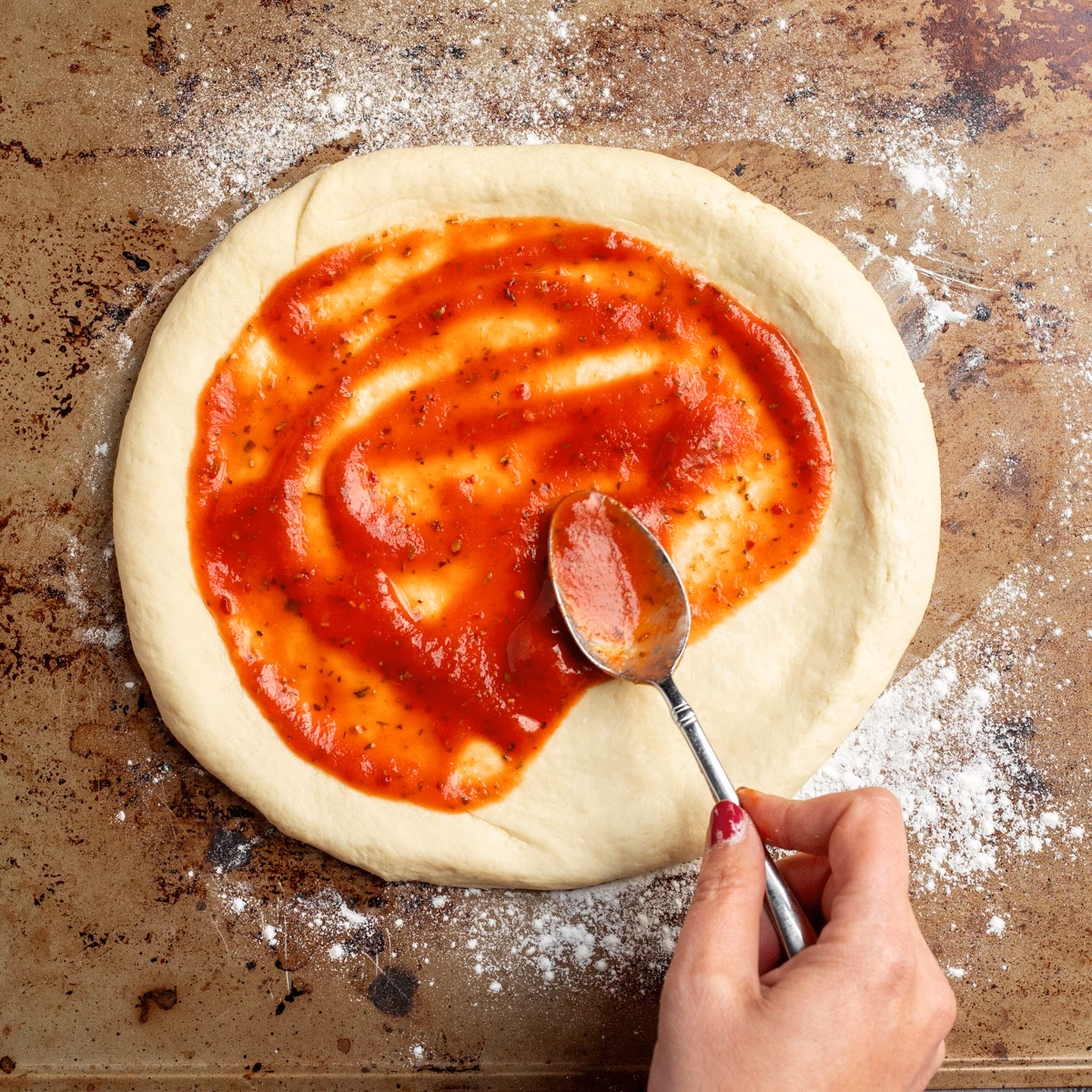 How much dough is in a 12 inch pizza?