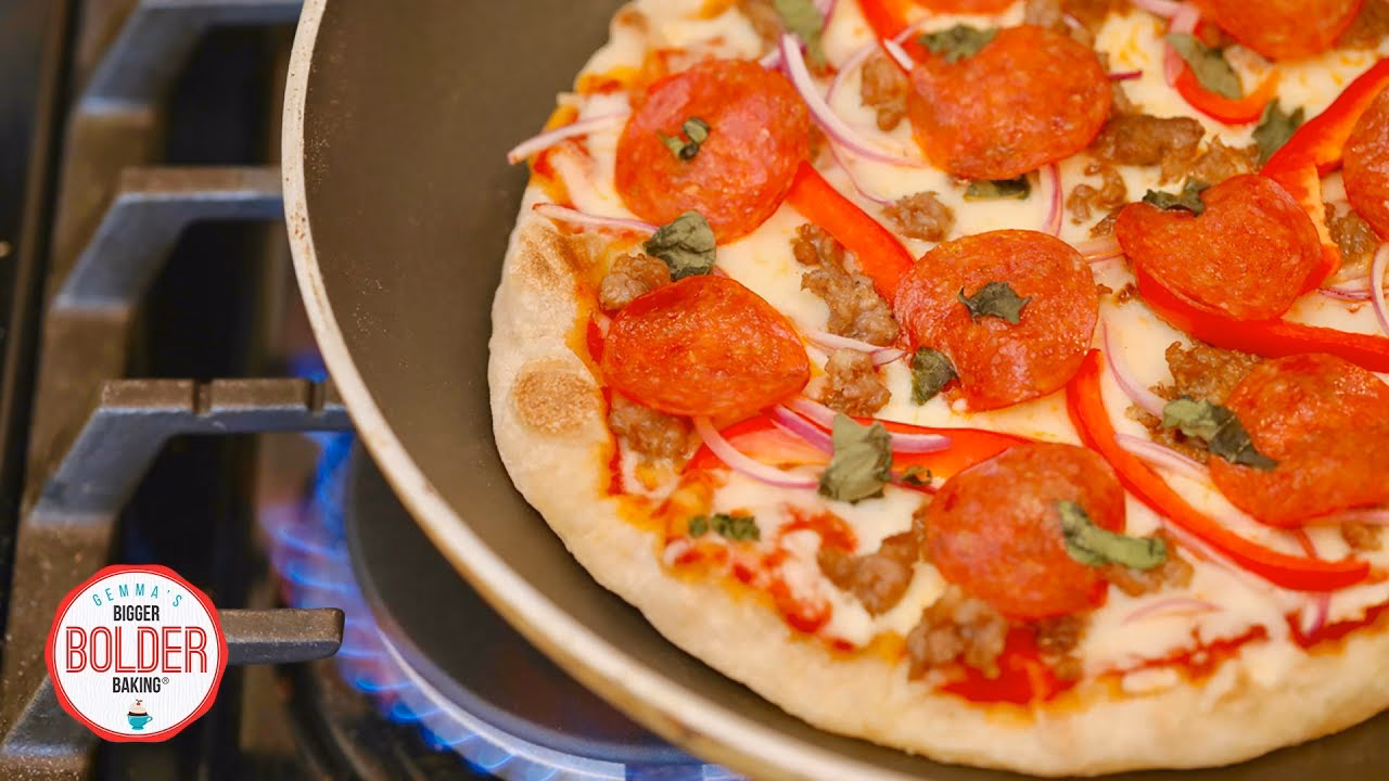 How to cook a frozen pizza at home?