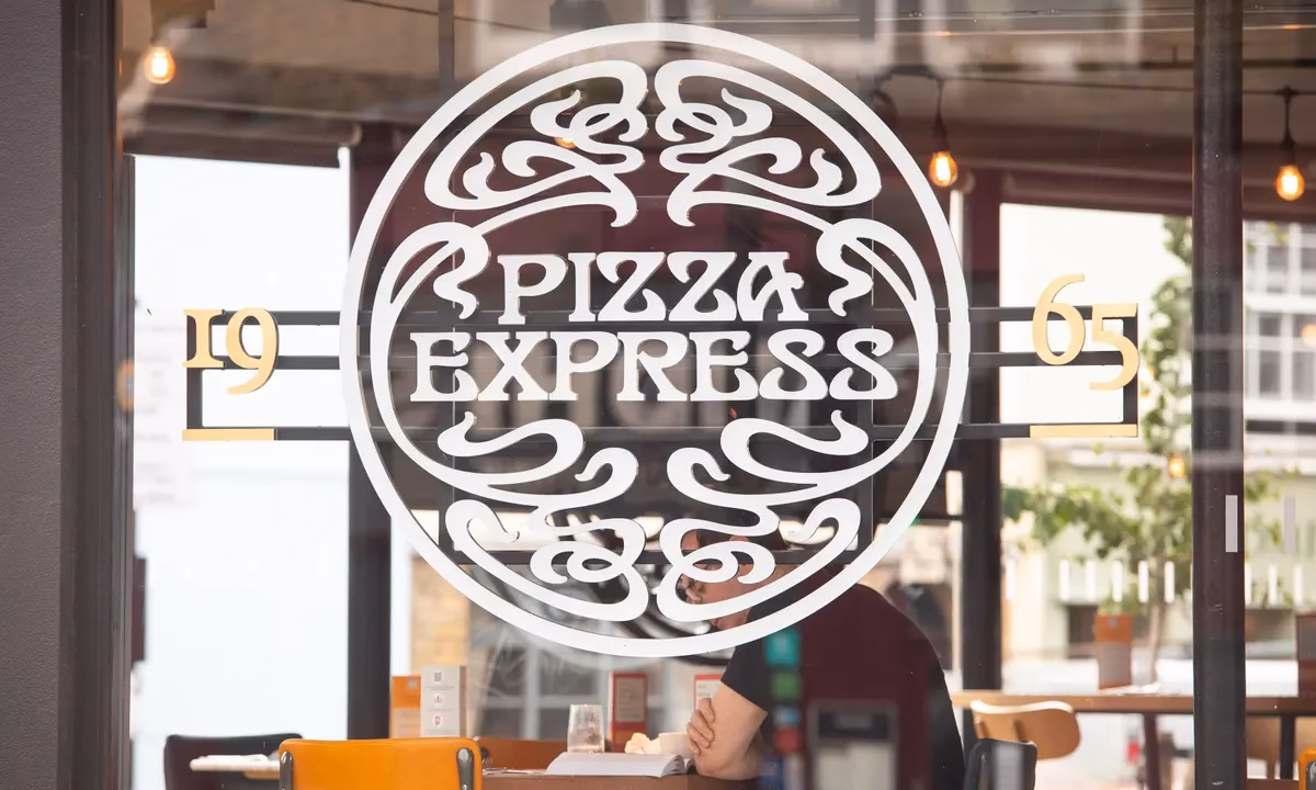 How many employees does PizzaExpress have?