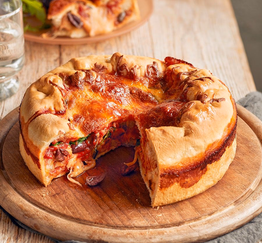 How long do you bake a pizza pie?