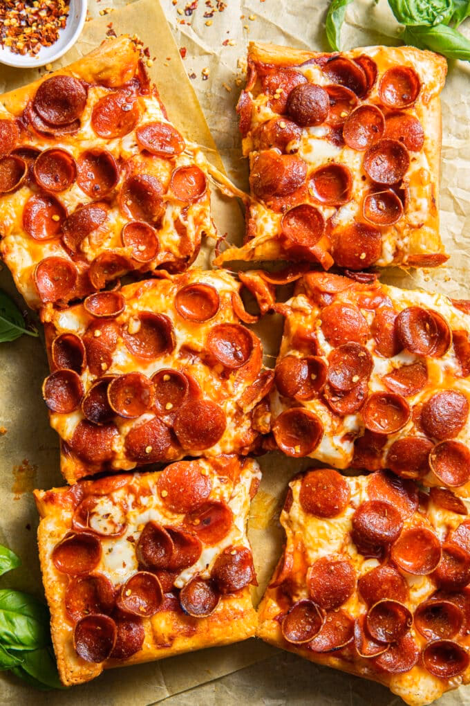 How much pepperoni should be in a pizza?