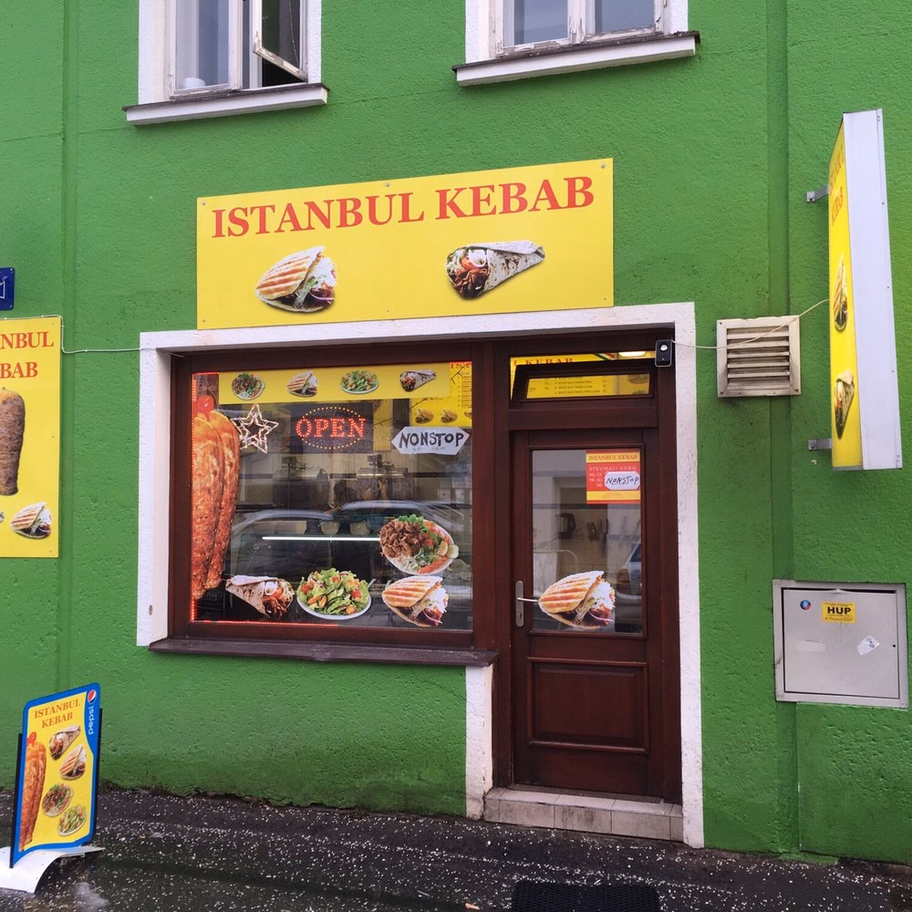 Where to eat halal food in Warsaw?
