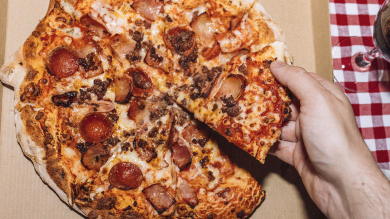 Does Pizza Hut count as fast food?