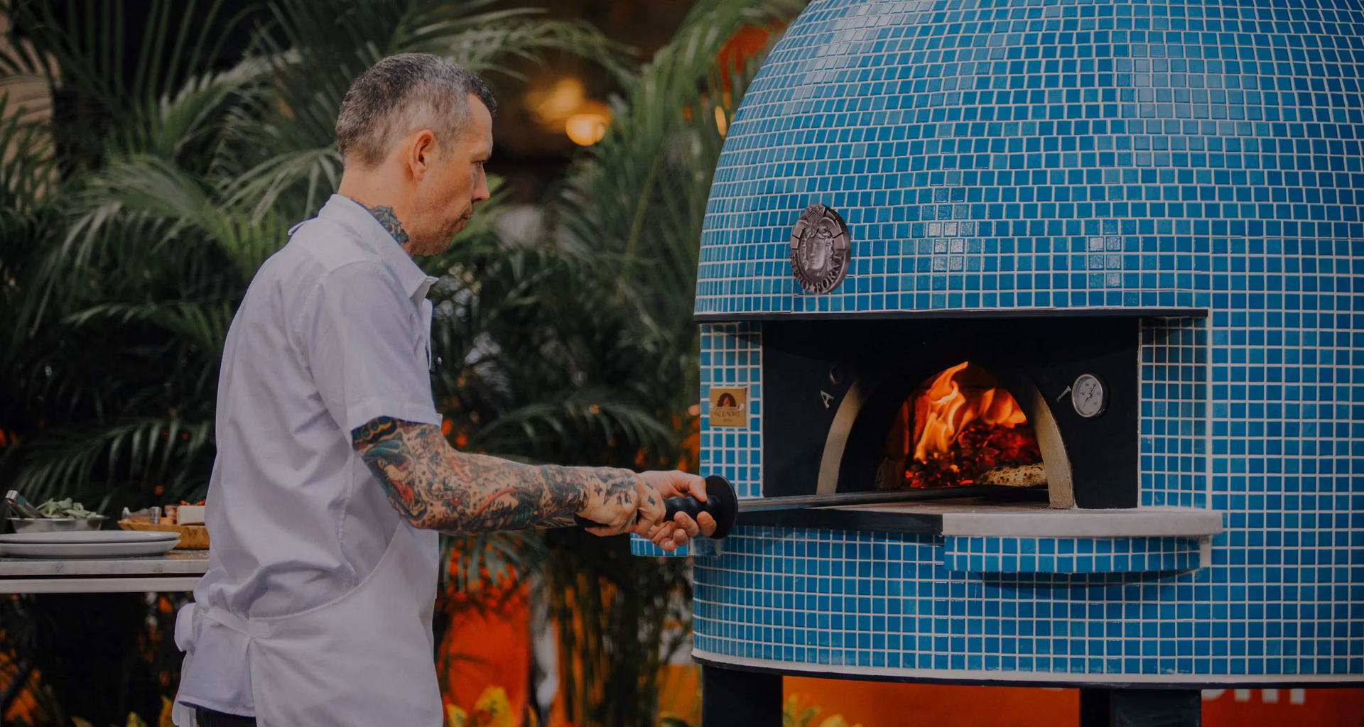 Who makes refractory pizza ovens?