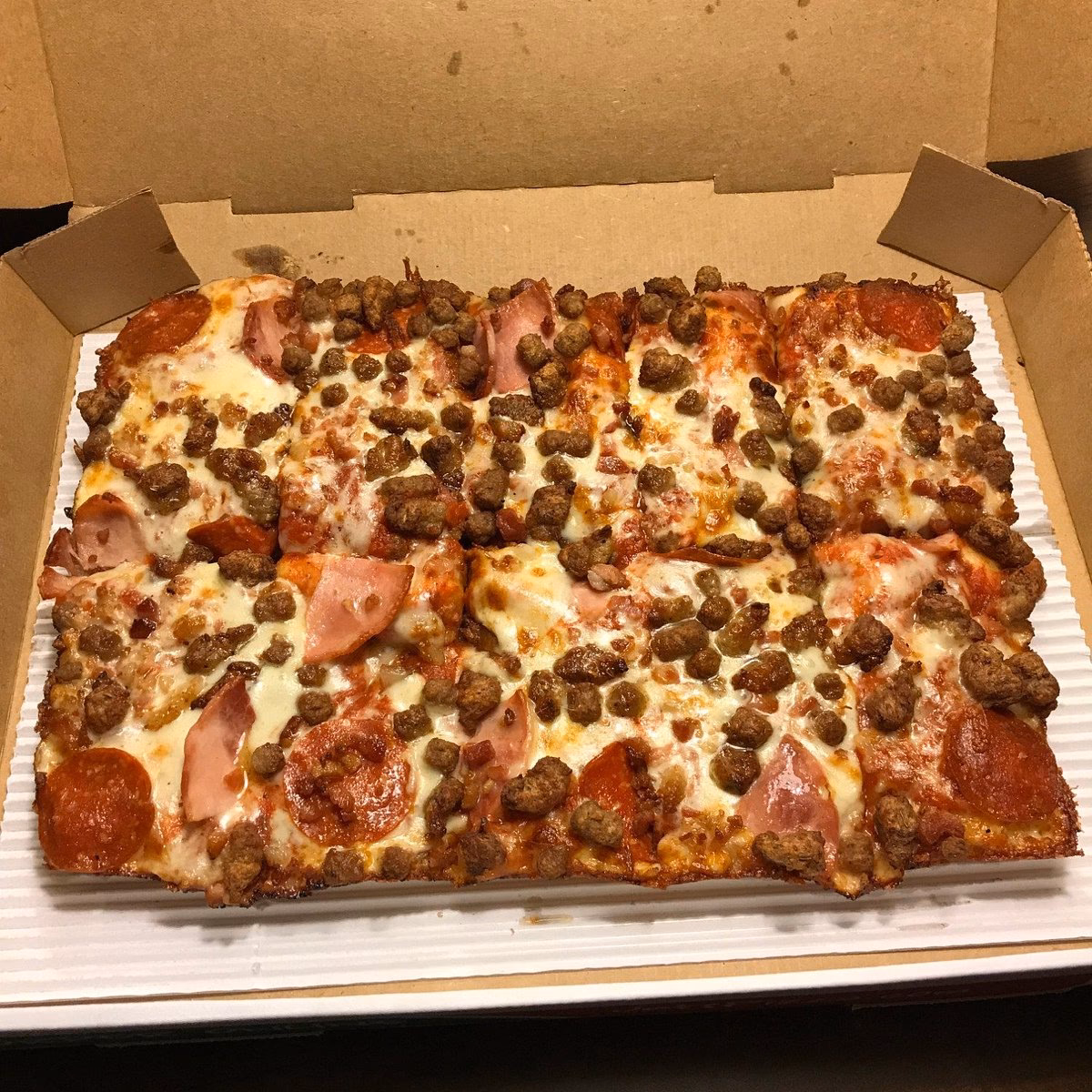 Where is the best pizza in Hendersonville?