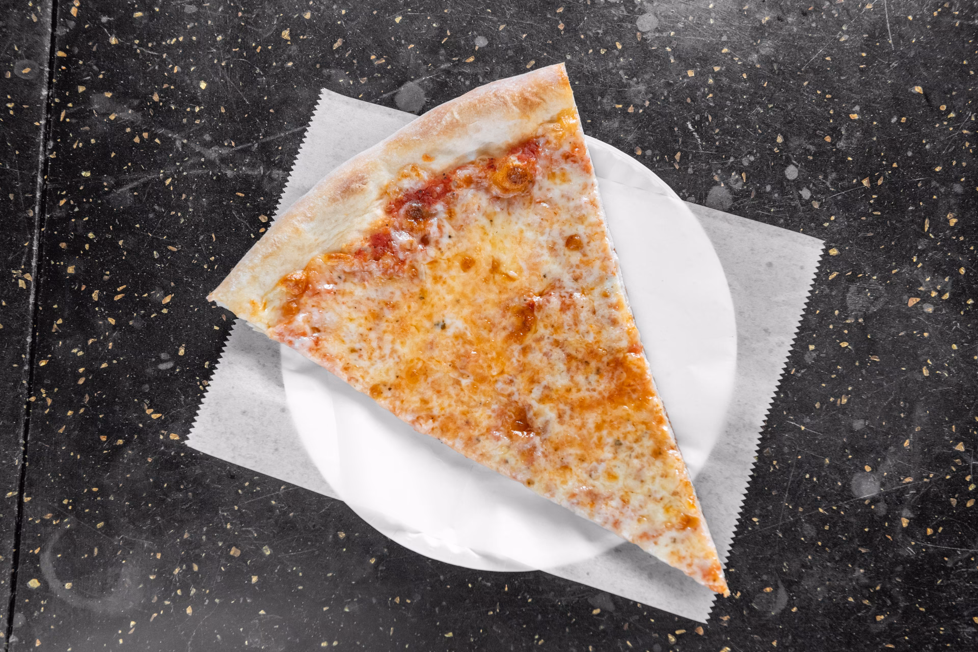 When did Big Joe open la Nova pizzeria?