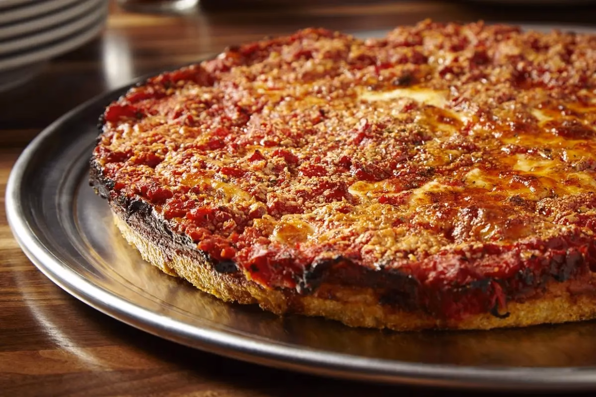 What's the vibe at LaBarra?