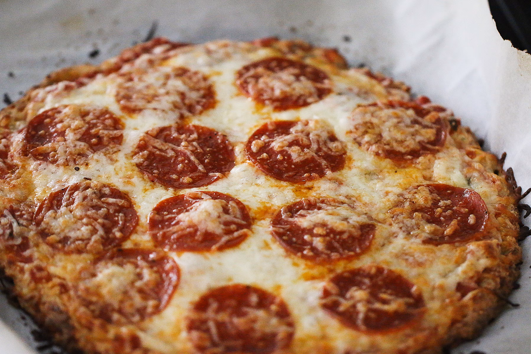 How much protein is in a low carb pizza crust?