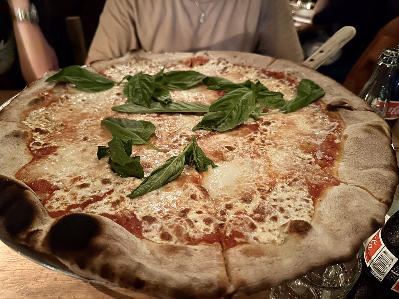 Who owns lucali pizza?