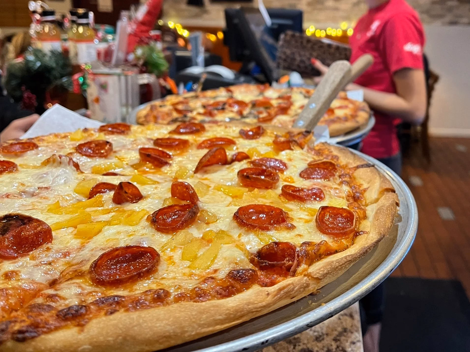 Does Luigis North cheese & pepperoni offer a pizza kit?