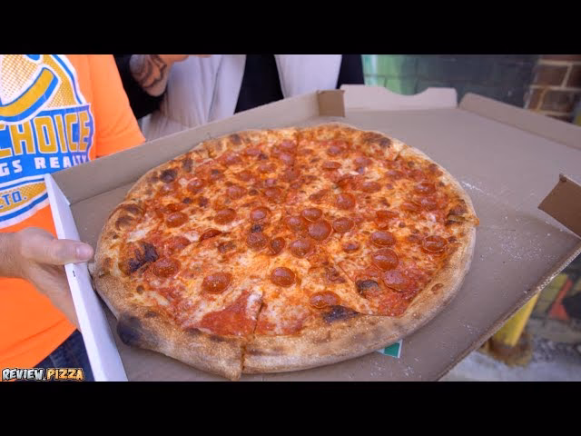 What makes Mac's pizza Newry so special?