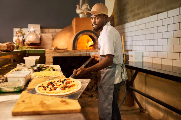 How many free pizza making video clips are there?