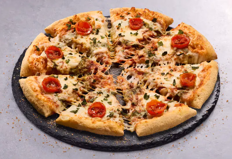 What are the ingredients in Domino's Pizza?