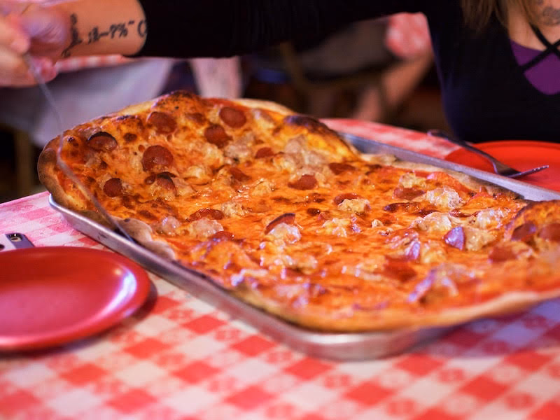 Does Maria's pizza offer takeout & delivery?