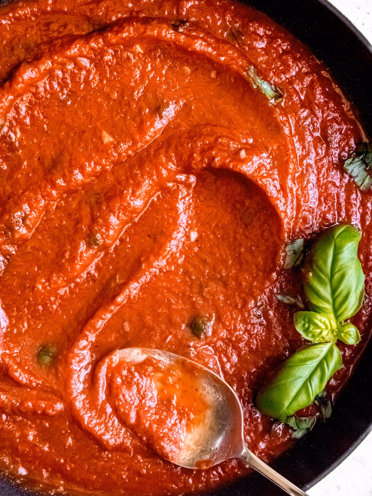 How to make Italian marinara sauce from scratch?