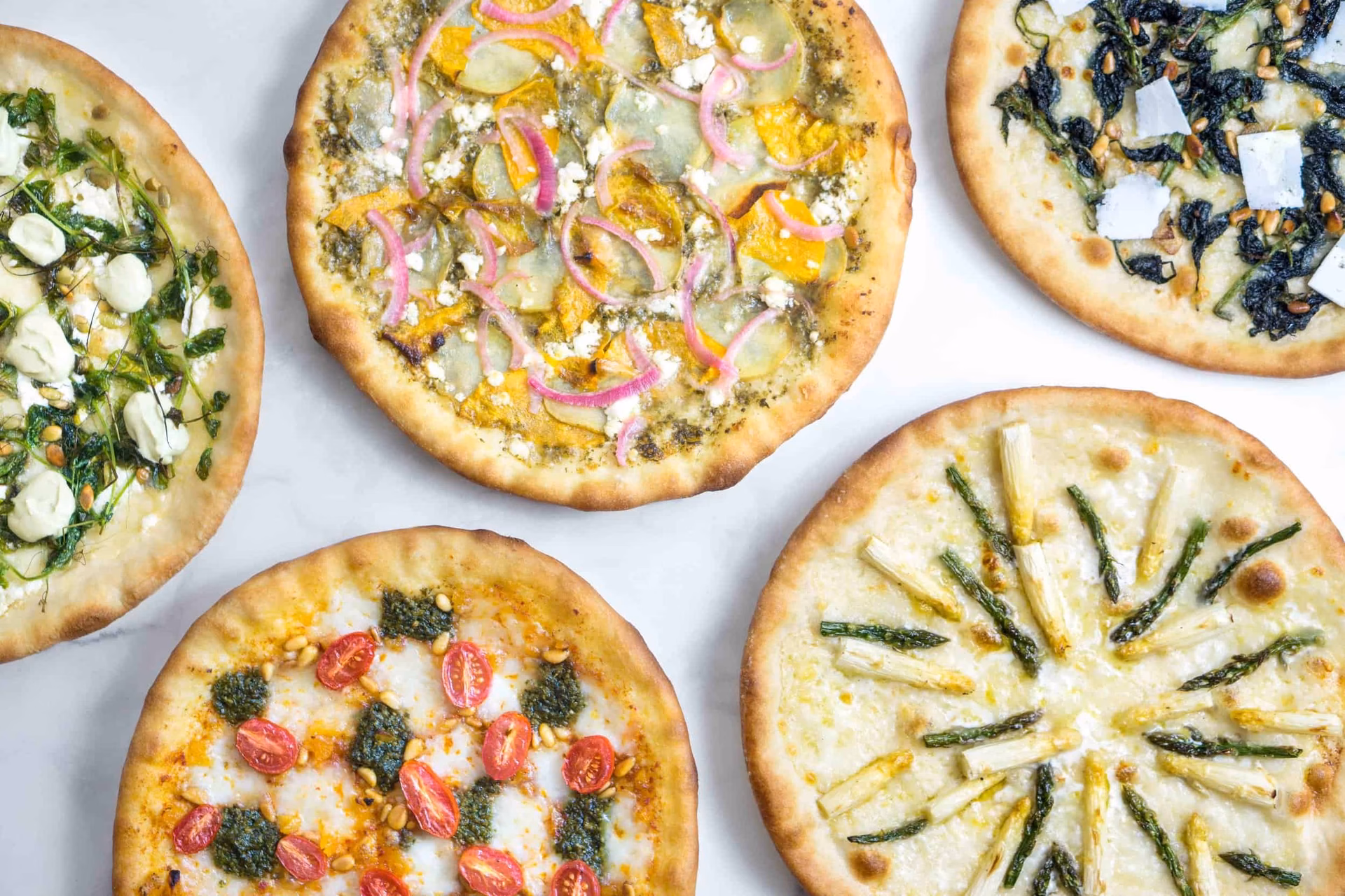 What determines a pizza's flavor?