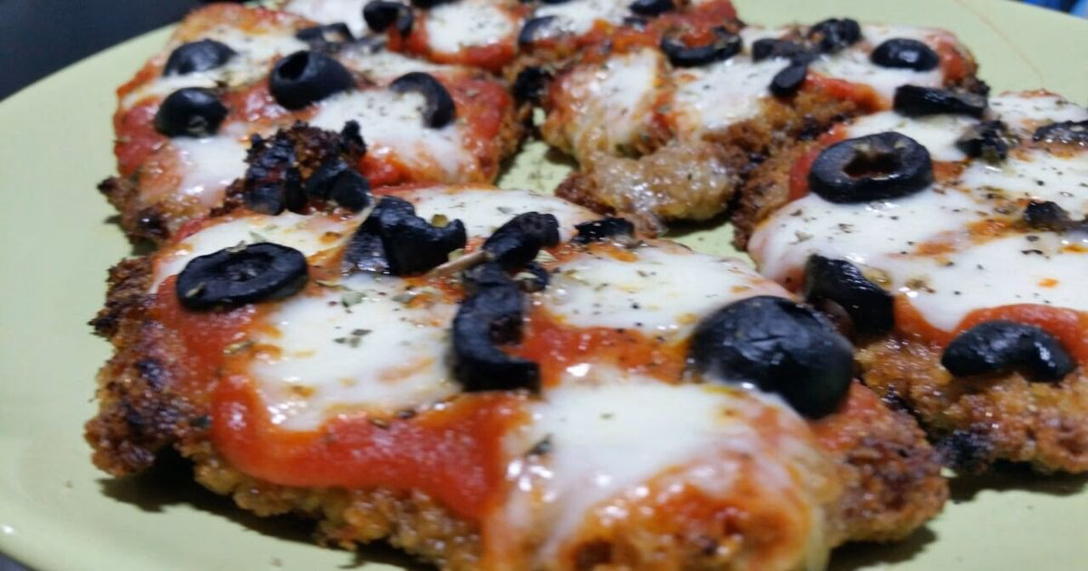 ¿Cómo preparar una milanesa a la pizza?