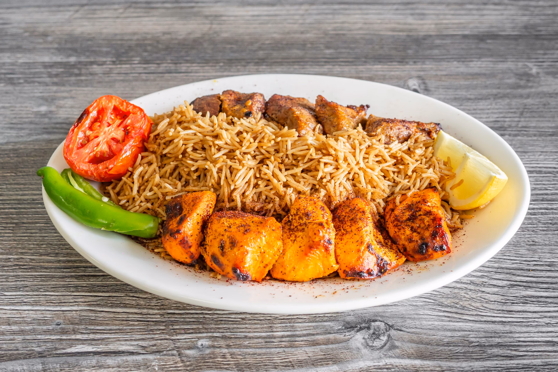 Does New York Pizza & kabob have outdoor seating?