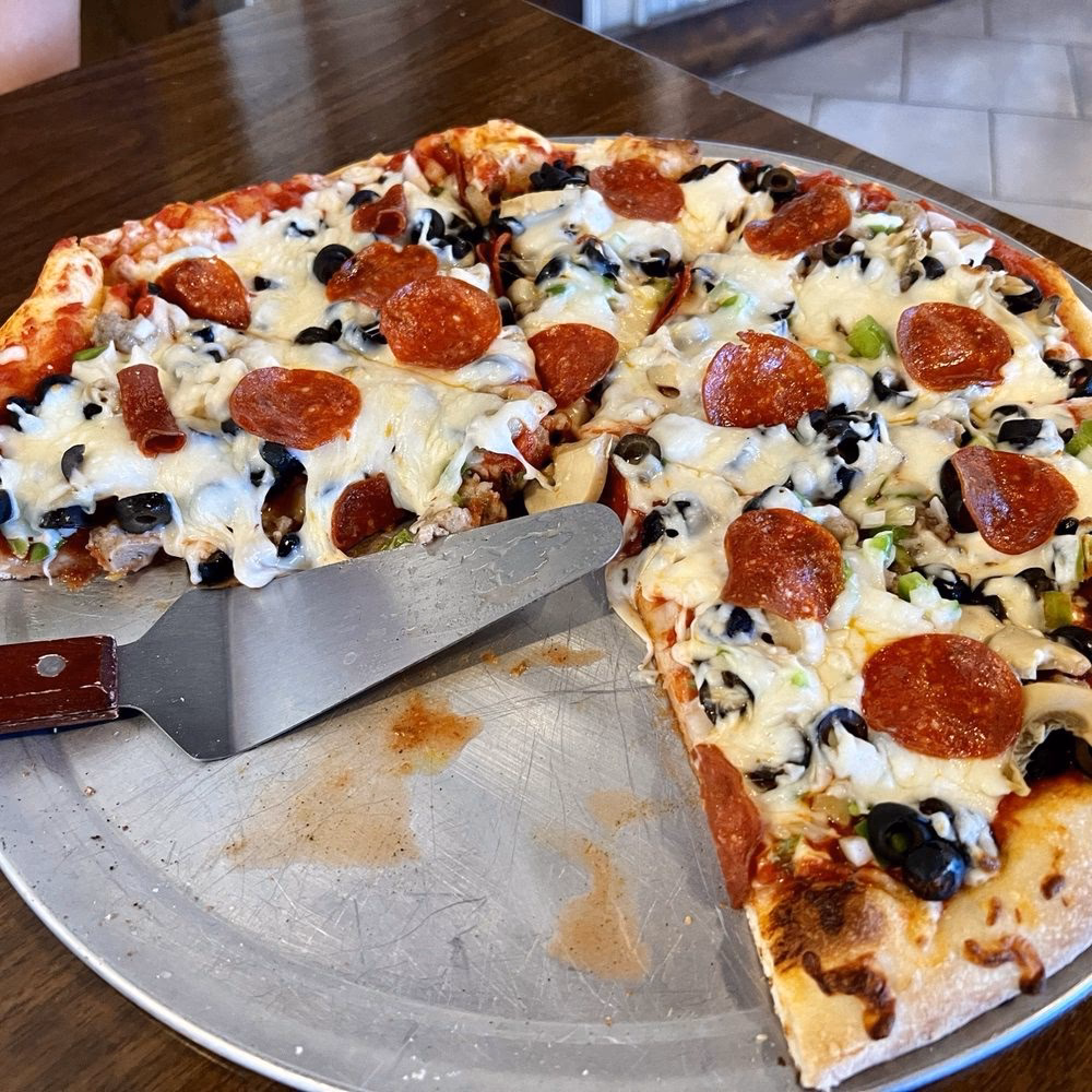 How do I order pizza from Domino's Canada?