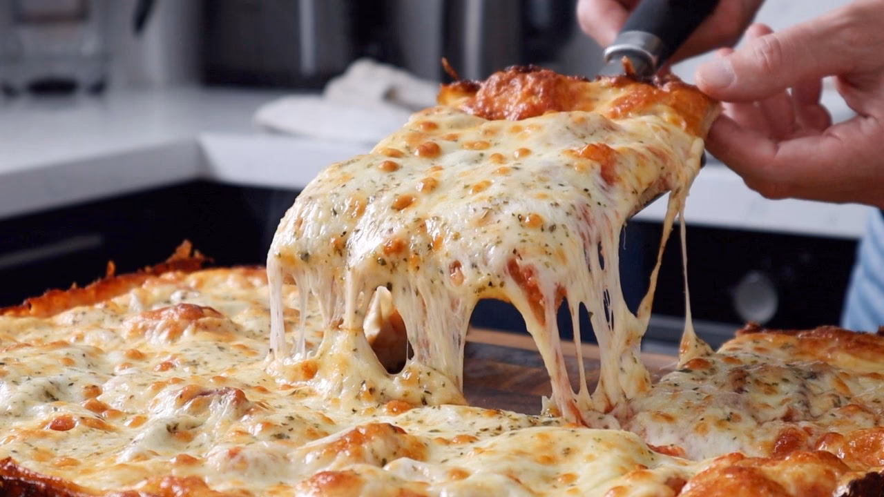 How long does it take to bake a pizza dough?