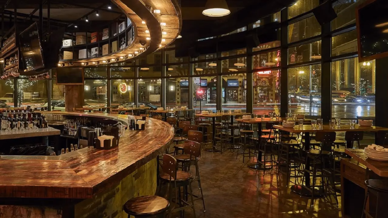 Is Parlor Pizza open in Chicago?